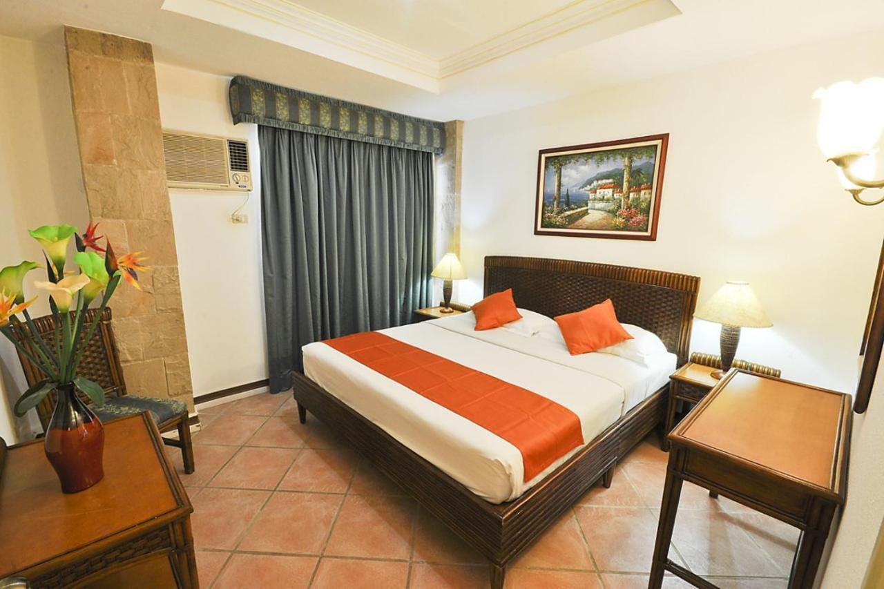 Paradise Garden Hotel And Convention Center Boracay Powered By Aston Manoc-Manoc Exteriör bild
